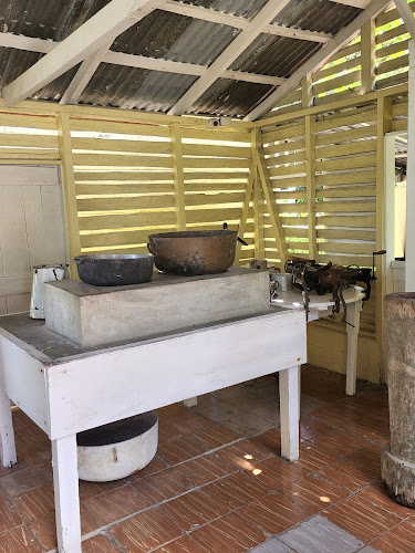 observatorios astronomicos cerca de mi Casa Museo Hermanas Mirabal