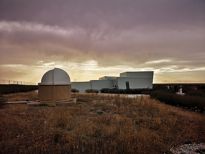 observatorios astronomicos cerca de mi Centro Astronómico De Tiedra