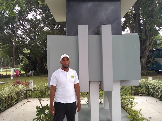 observatorios astronomicos cerca de mi Monumento Hermanas Mirabal, Ojo De Agua, Salcedo